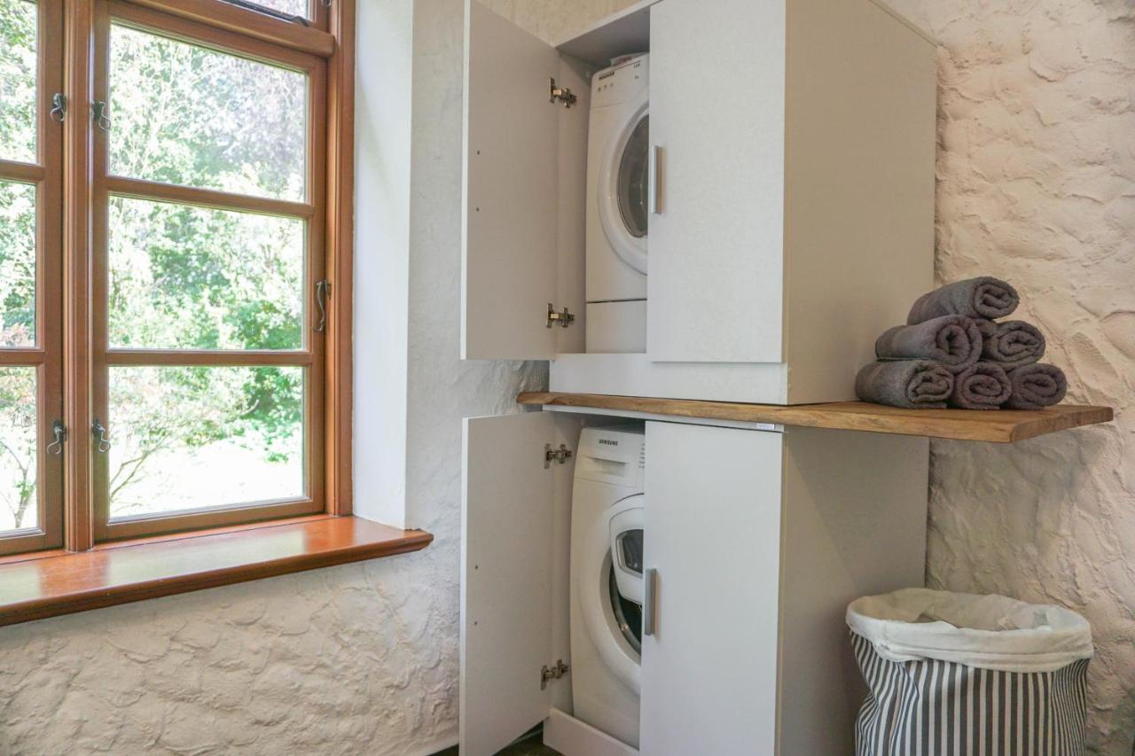 Holiday home Ruhe Unter Reet-haus Mit Sauna, Whirlpool Und Kamin *