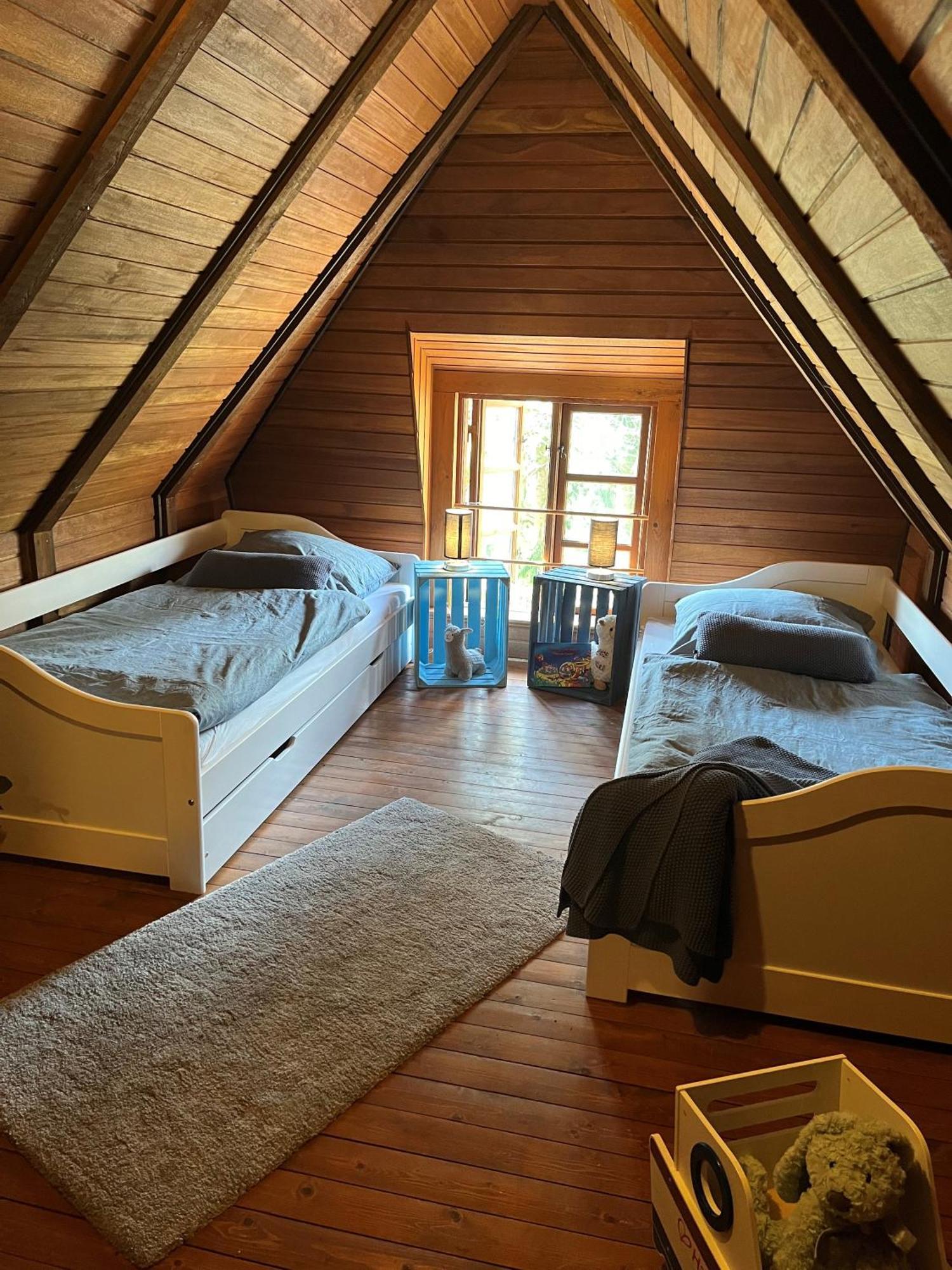 Holiday home Ruhe Unter Reet-haus Mit Sauna, Whirlpool Und Kamin